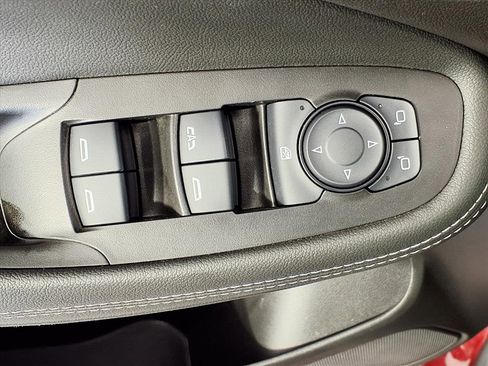 Used 2024 Buick Encore GX Avenir image 14