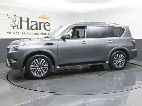 Used 2022 Nissan Armada SL w/ Captain's Chairs Package AWD/4WD image 35