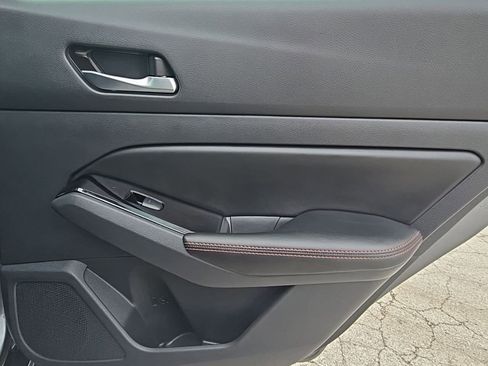 Used 2025 Nissan Altima 2.5 SR FWD image 36