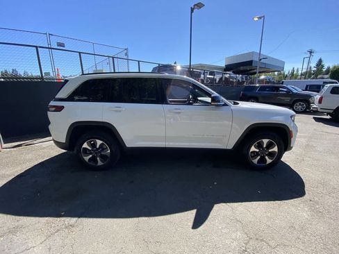 Used 2024 Jeep Grand Cherokee Limited 4xe AWD/4WD image 7