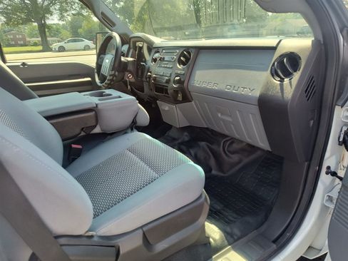 Used 2011 Ford F250 XL w/ Skid Plate Pkg AWD/4WD image 19