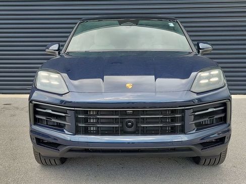 New 2026 Porsche Cayenne Coupe AWD/4WD image 10