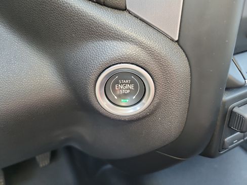 Used 2022 GMC Sierra 1500 SLT AWD/4WD image 30