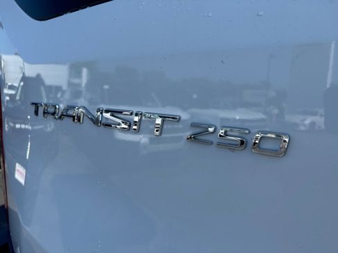 New 2025 Ford Transit 250 148 Medium Roof Extended AWD image 19