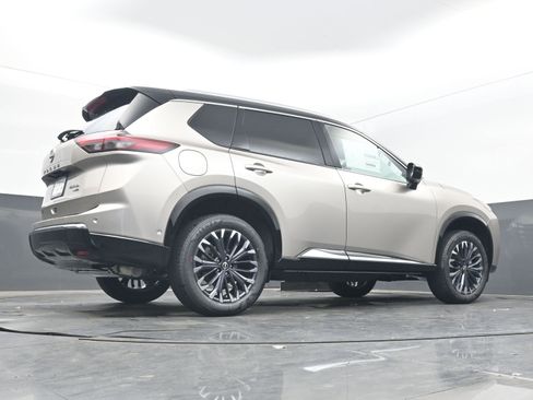 New 2026 Nissan Rogue Platinum w/ Platinum Premium Package image 28