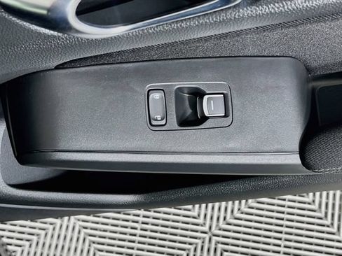 Used 2025 Honda Civic Sport image 32