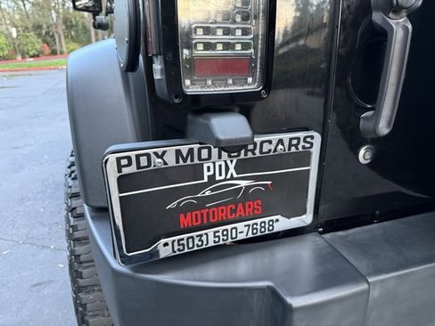 Used 2008 Jeep Wrangler Rubicon w/ Dual Top Group image 17