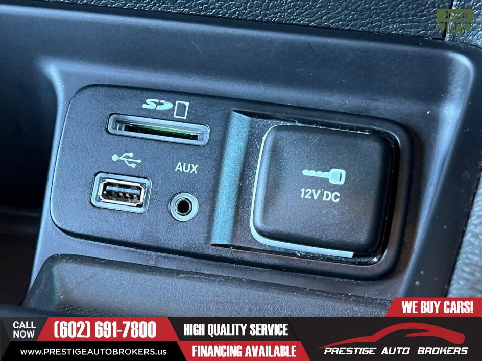 Used 2015 Jeep Cherokee Latitude w/ Comfort/Convenience Group FWD image 33
