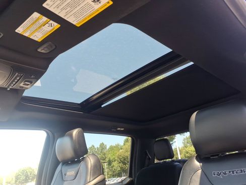 Used 2019 Ford F150 Raptor w/ Equipment Group 802A Luxury AWD/4WD image 6