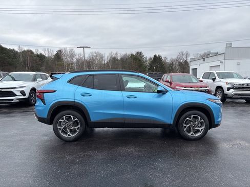 New 2026 Chevrolet Trax LT w/ Driver Confidence Package image 3