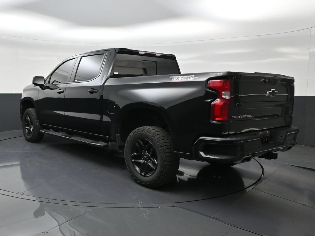Used 2021 Chevrolet Silverado 1500 LT Trail Boss w/ Convenience Package II AWD/4WD image 3