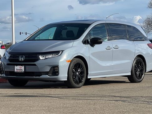 Used 2025 Honda Odyssey Sport-L image 10