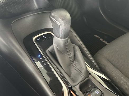 Used 2021 Toyota Corolla SE FWD image 33