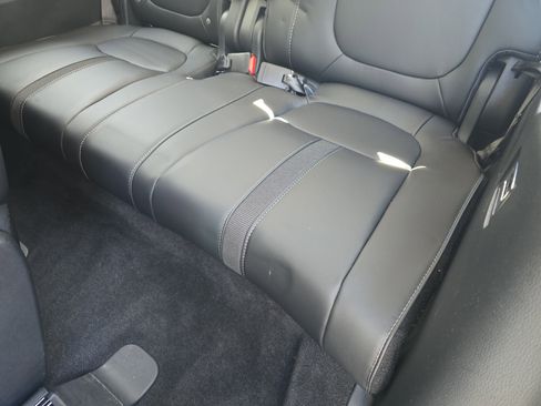 Used 2025 Honda Pilot EX-L image 14