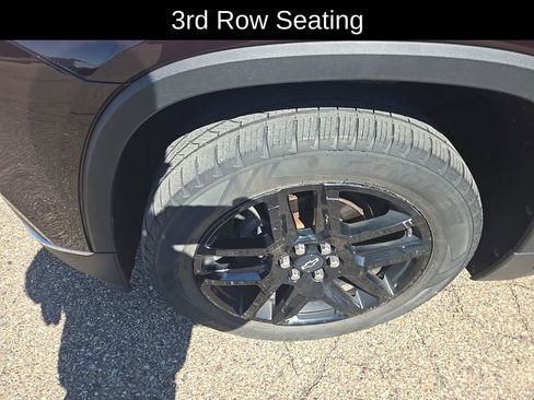 Used 2020 Chevrolet Traverse LT w/ LPO, Midnight Edition image 7