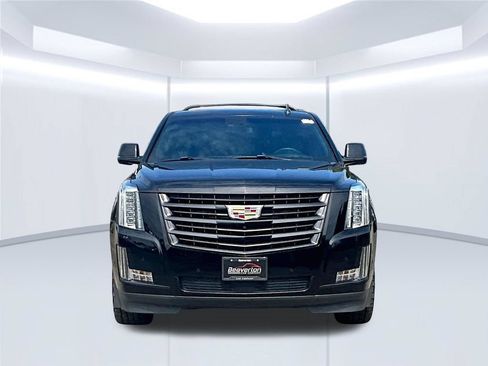 Used 2019 Cadillac Escalade Platinum AWD/4WD image 5