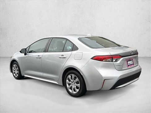 Used 2020 Toyota Corolla LE FWD image 7