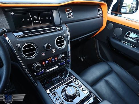 Used 2022 Rolls-Royce Cullinan AWD/4WD image 26