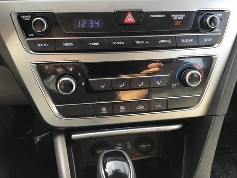 Used 2016 Hyundai Sonata SE image 33