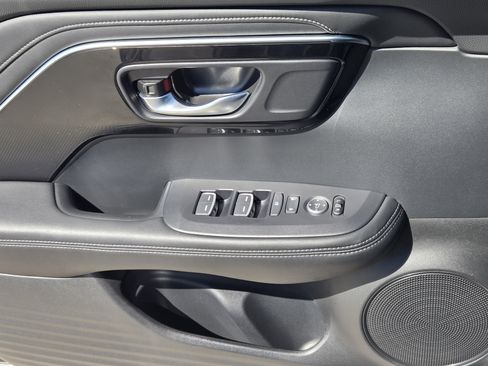 Used 2025 Acura ADX FWD image 31