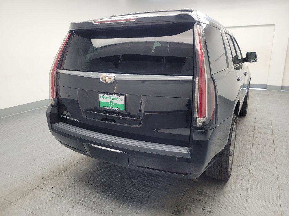 Used 2017 Cadillac Escalade Premium Luxury RWD image 7