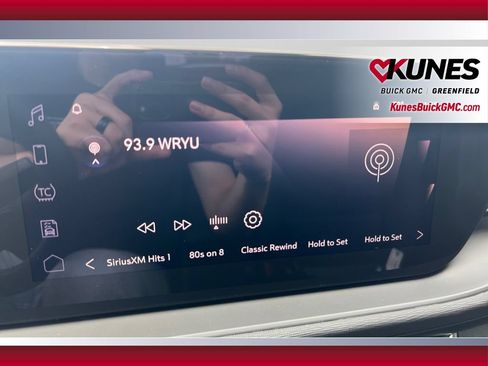 New 2026 Buick Envista Sport Touring w/ Convenience I Package FWD image 23
