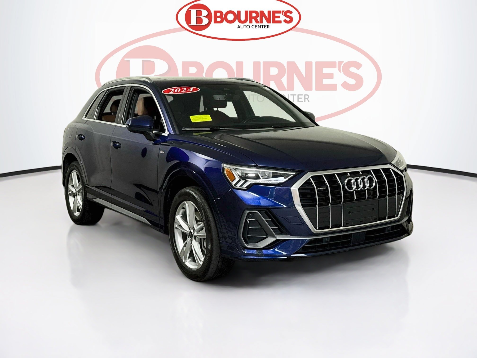 Used 2024 Audi Q3 2.0T Premium AWD/4WD image 1