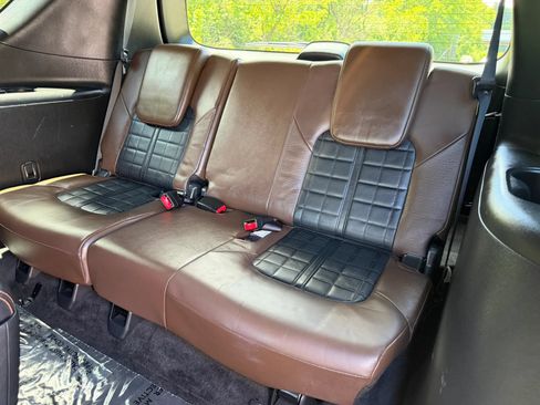Used 2020 Nissan Armada Platinum w/ Platinum Reserve Package RWD image 28