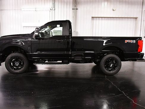 New 2026 Ford F250 XL image 4