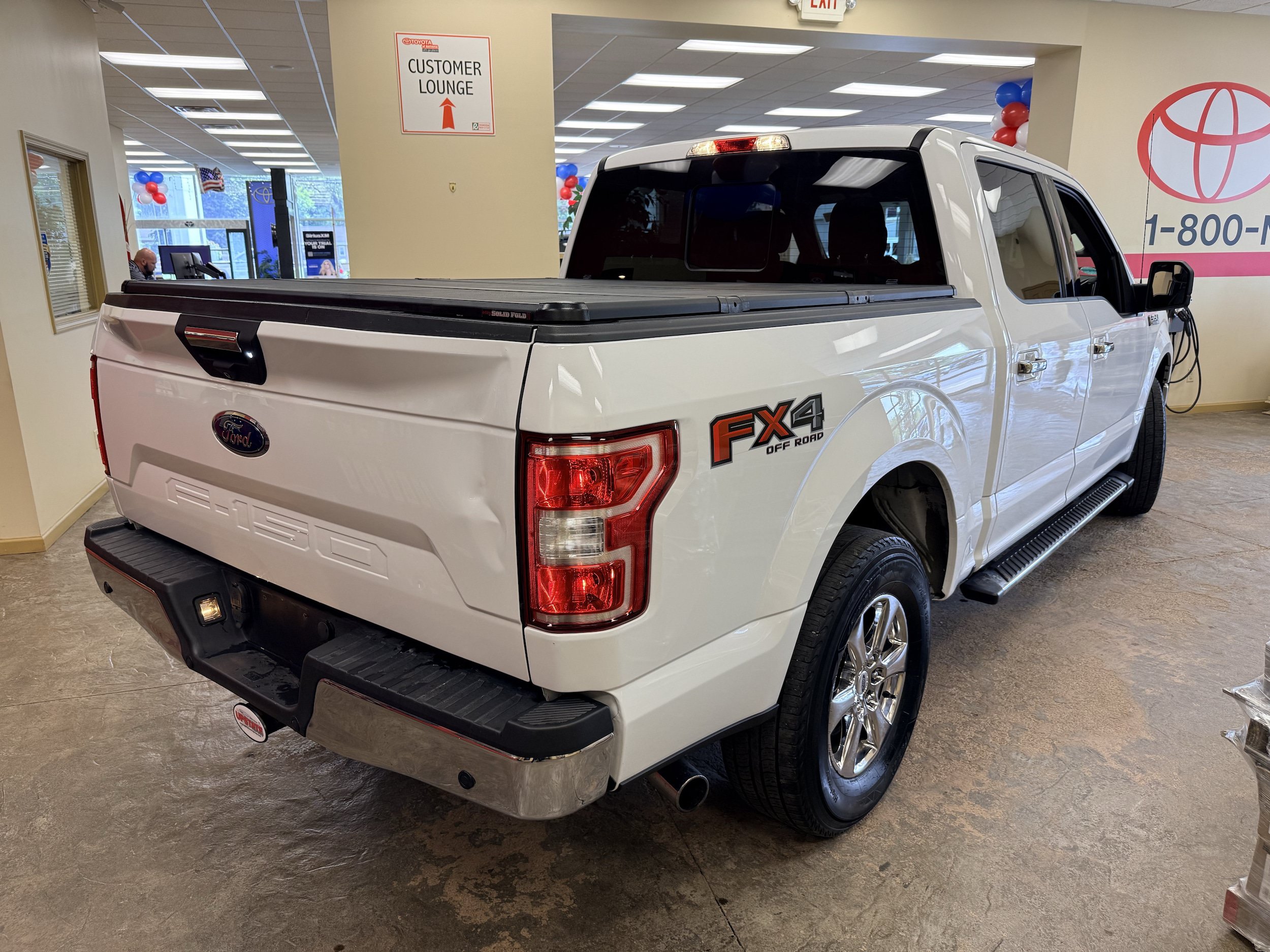 Used 2019 Ford F150 XLT w/ Equipment Group 302A Luxury AWD/4WD image 15