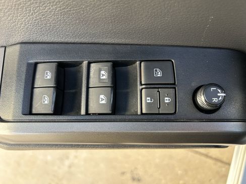 Certified 2023 Toyota Tacoma TRD Off-Road image 17