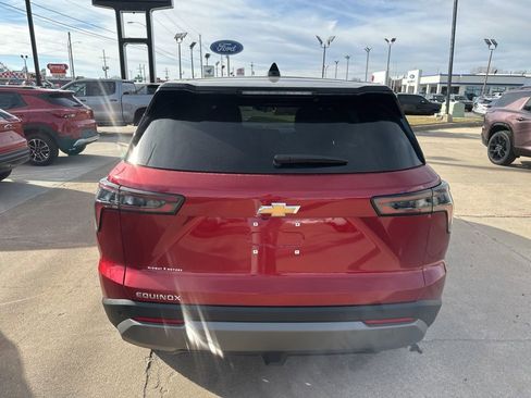 New 2026 Chevrolet Equinox LT w/ Convenience Package II image 30