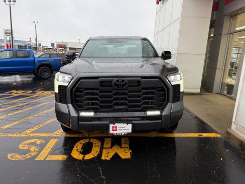 Used 2025 Toyota Tundra Limited image 2