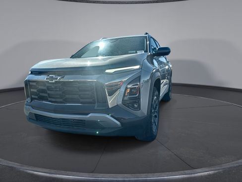New 2026 Chevrolet Equinox ACTIV w/ Convenience Package III AWD/4WD image 10