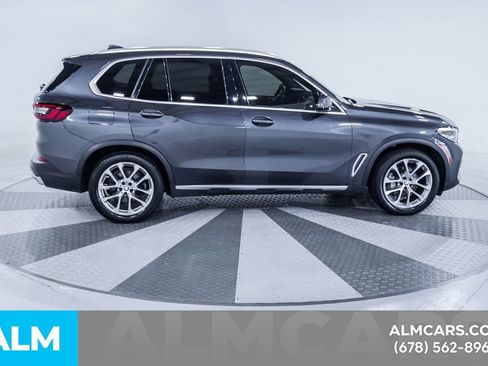 Used 2022 BMW X5 xDrive40i AWD/4WD image 11