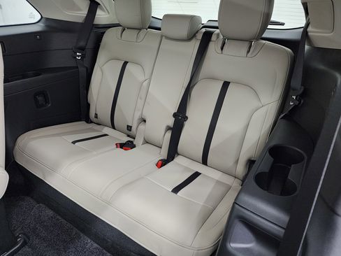 Used 2024 MAZDA CX-90 3.3 Turbo w/ Premium Package image 10