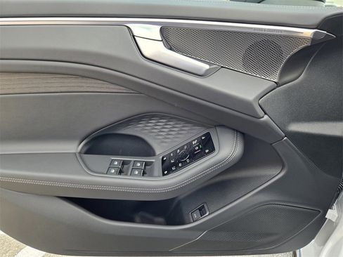 New 2026 Audi A6 Premium Plus image 17