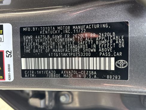 Used 2023 Toyota Camry SE FWD image 4