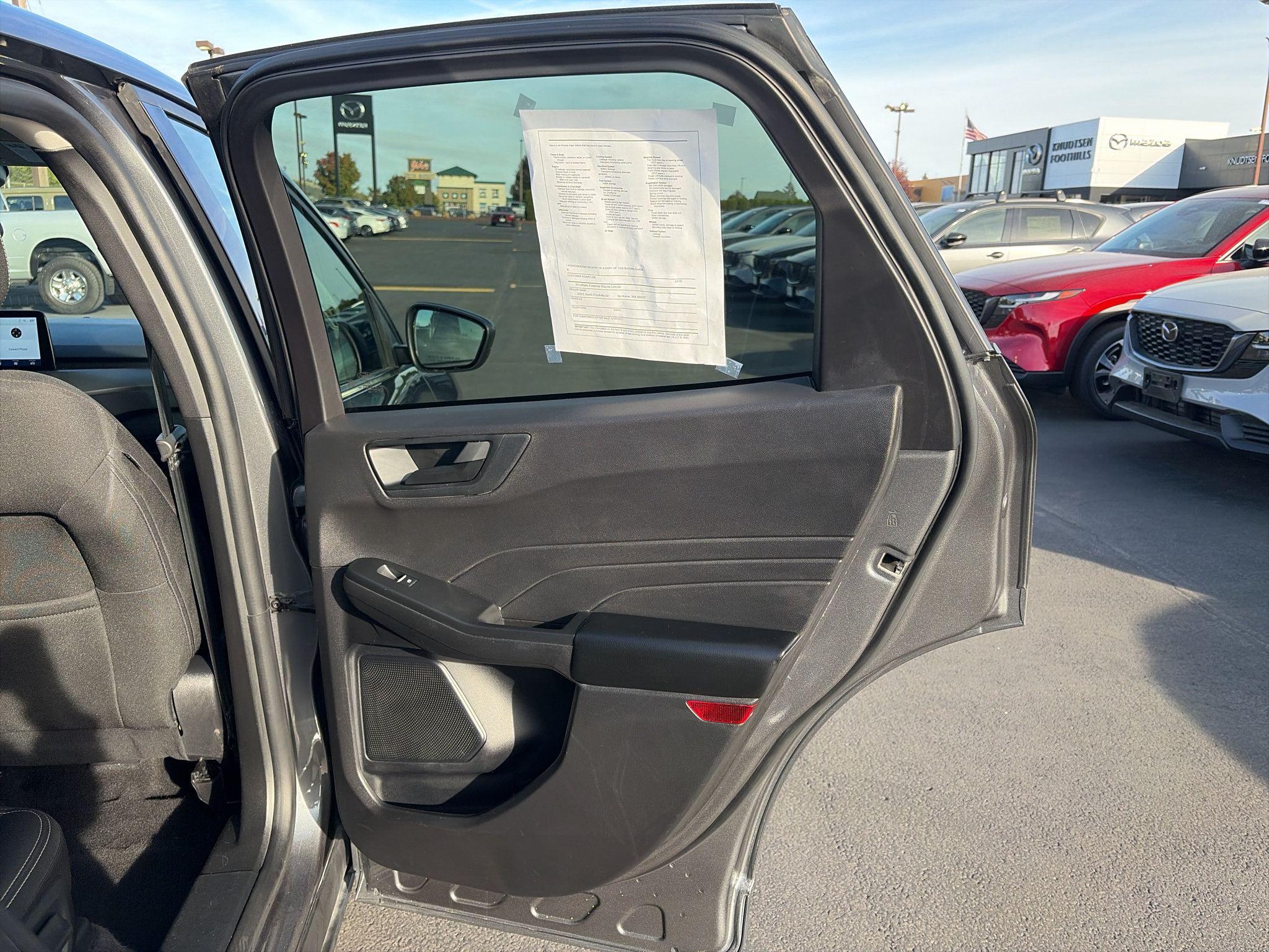 Used 2025 Ford Escape Active AWD/4WD image 15