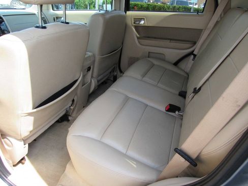 Used 2010 Ford Escape Limited FWD image 23