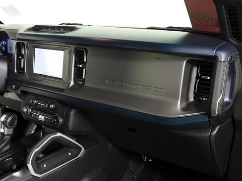 Used 2023 Ford Bronco Outer Banks image 14
