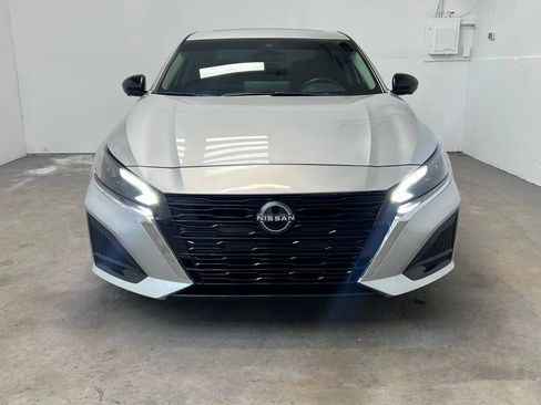 Used 2023 Nissan Altima 2.5 SL image 2