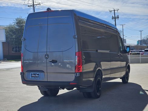 Used 2024 Mercedes-Benz Sprinter 3500 image 8