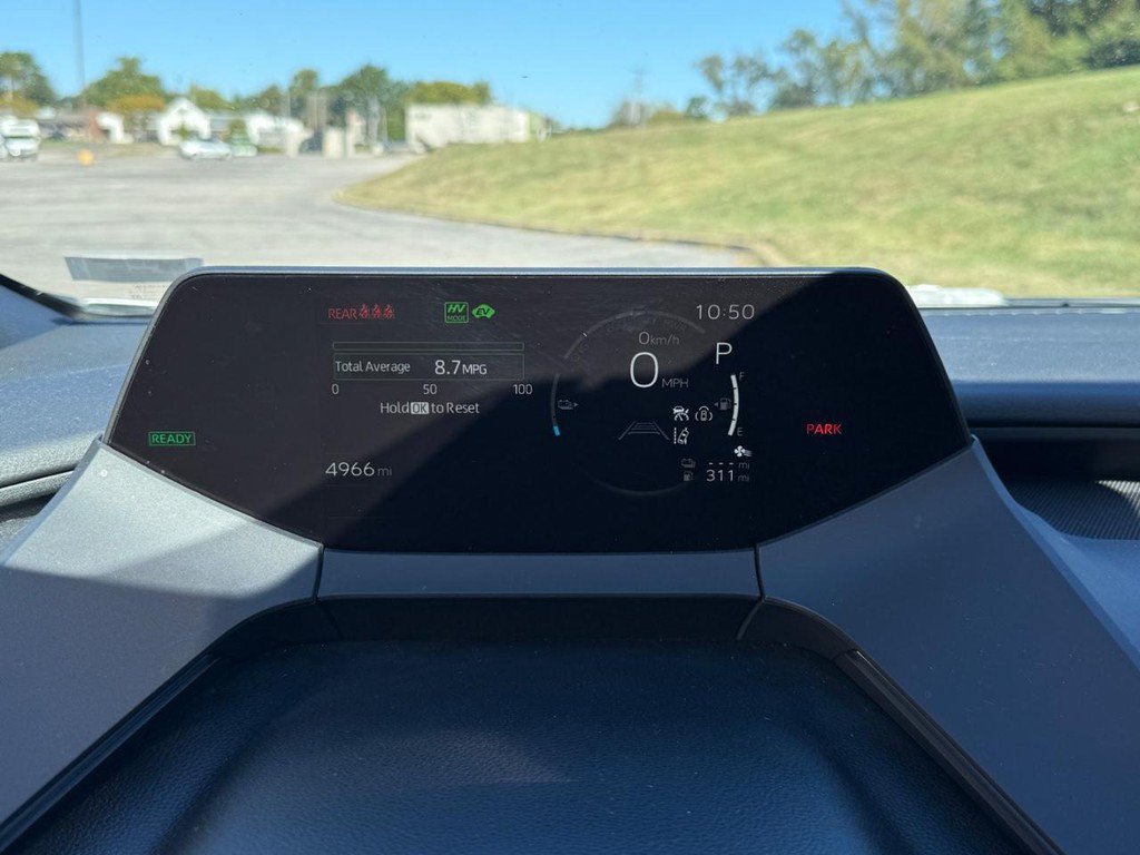 Used 2026 Toyota Prius Plug-In Hybrid FWD image 18