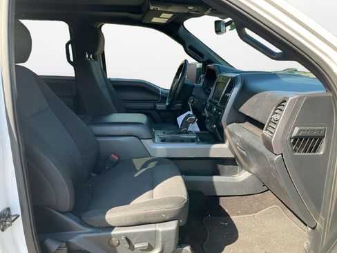 Used 2020 Ford F150 XLT w/ Equipment Group 302A Luxury AWD/4WD image 17