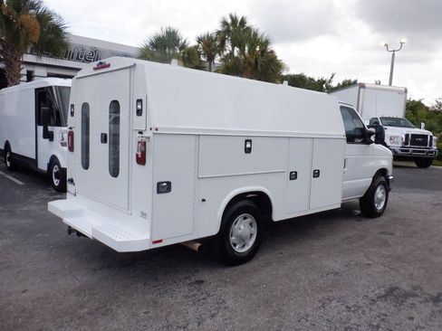 Used 2018 Ford E-350 and Econoline 350 Super Duty RWD image 7
