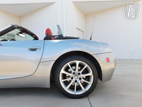 Used 2006 BMW Z4 3.0i RWD image 15