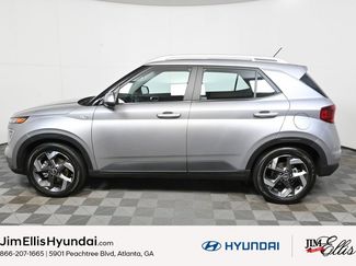 Certified 2023 Hyundai Venue SEL video 2