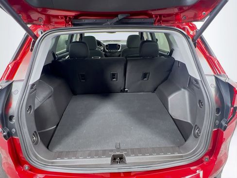 Used 2024 GMC Terrain SLE w/ Driver Convenience Package image 26