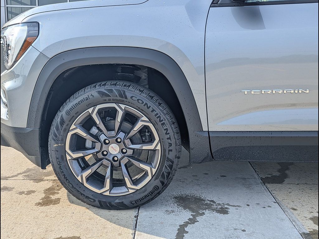 New 2027 GMC Terrain Elevation w/ Elevation Premium Package AWD/4WD image 10